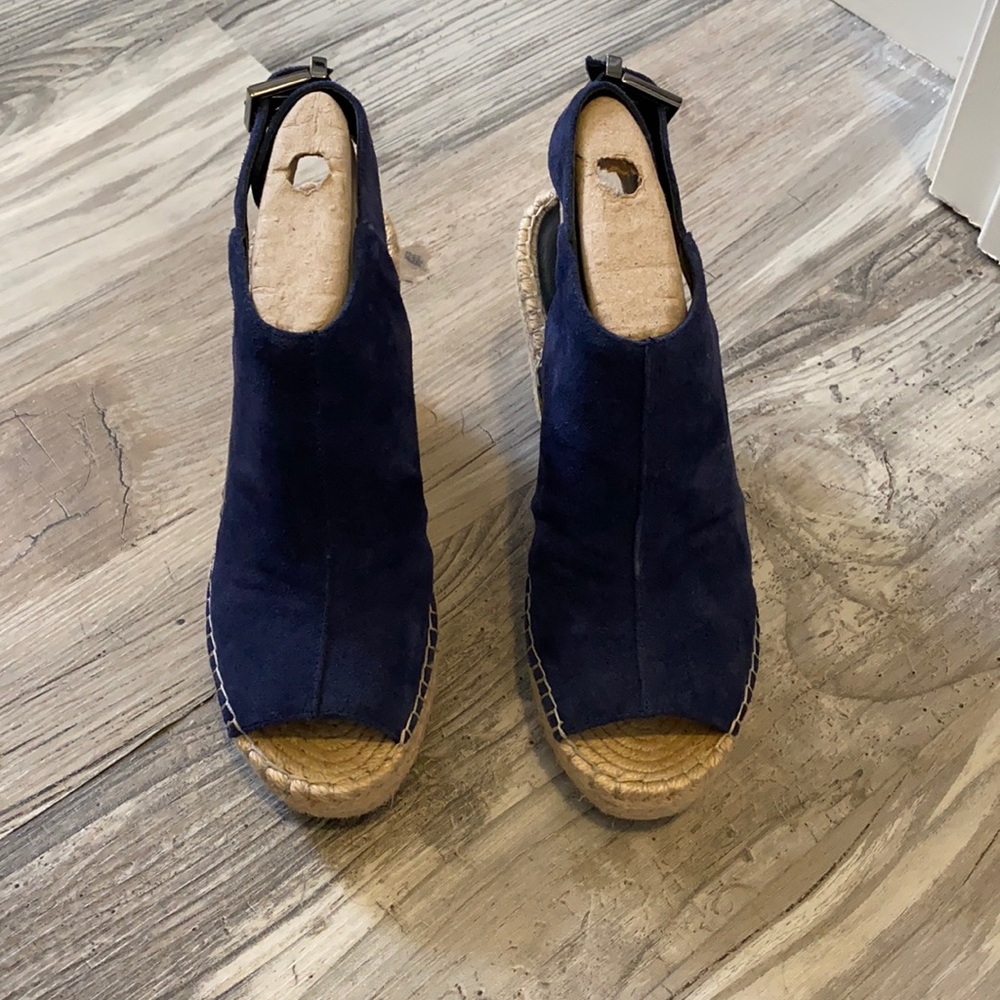 Kenneth Cole Oliva Suede Wedge